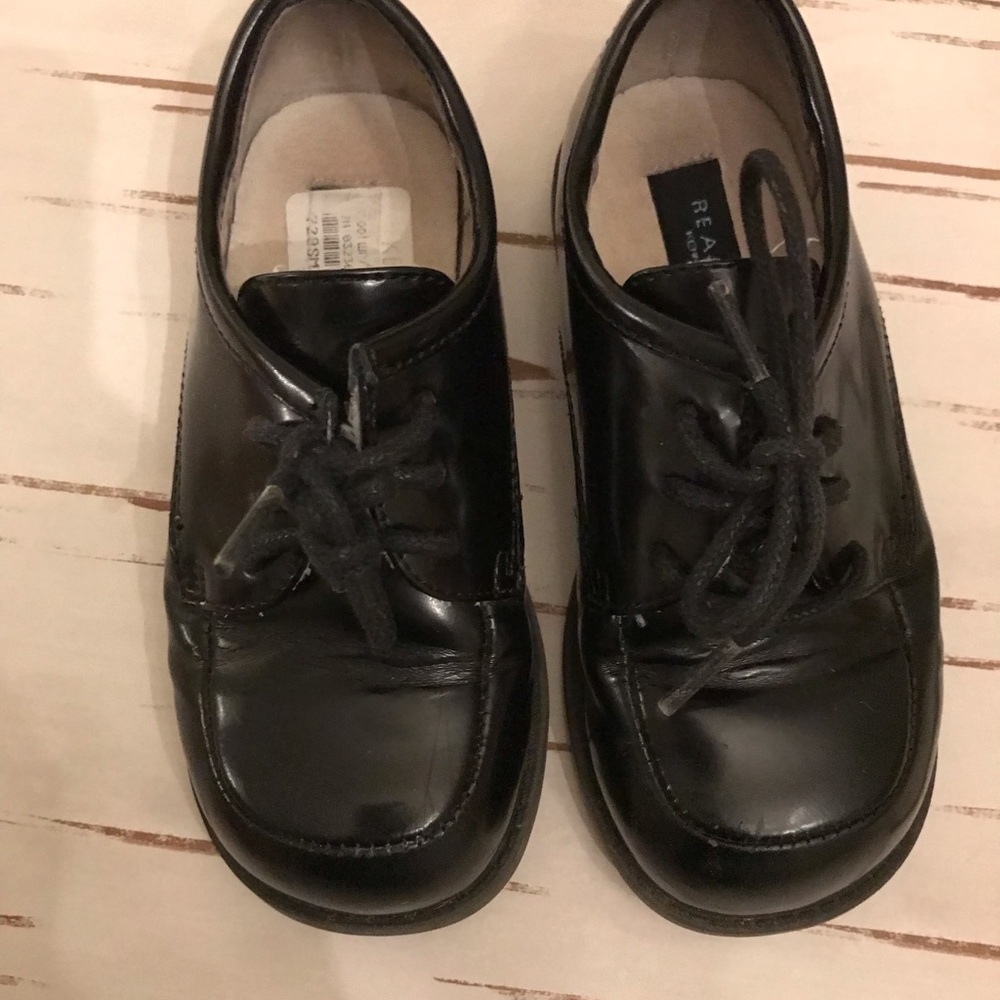 Kenneth Cole Toddler dress shoes size 8